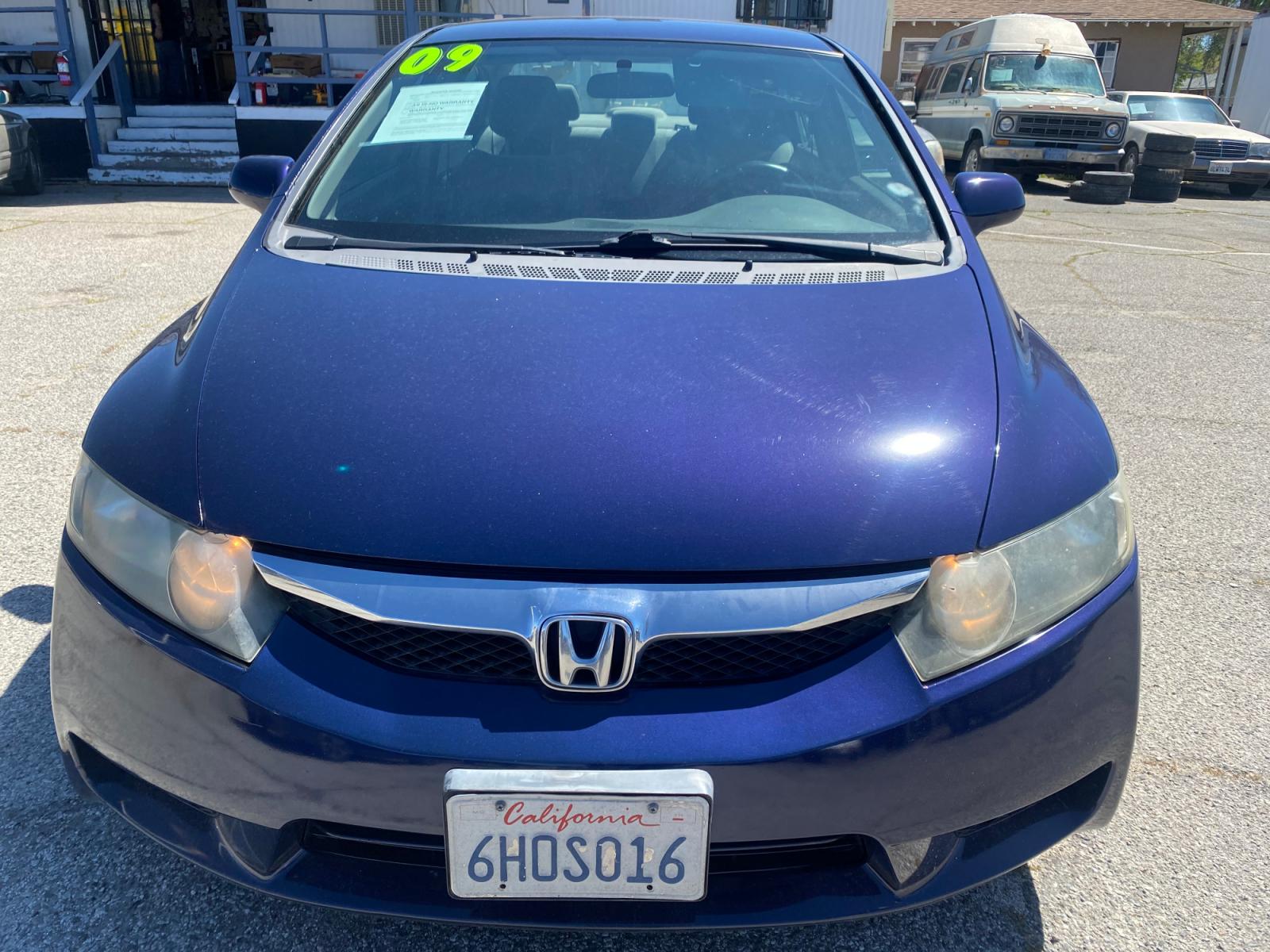 2009 Honda Civic (2HGFA16529H) , AUTOMATIC transmission, located at 44356 Date Ave., Lancaster, CA, 93534, (661) 945-6555, 34.688919, -118.139374 - Photo #0